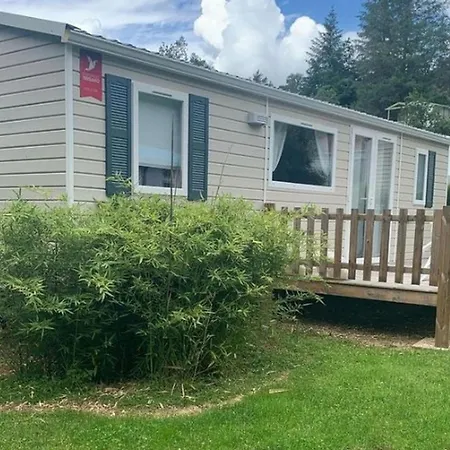 Camping Mobil-home Confort Pour 6 Pers. à - Api-1-52-1666 Chazelles-sur-Lyon